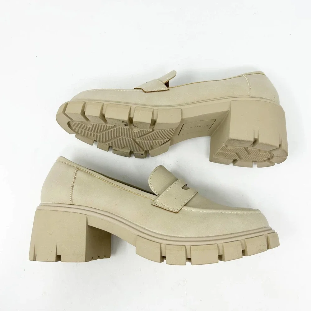 NEW Sincerely Jules Dylan Loafer Heels Tan Faux Leather Size 9.5